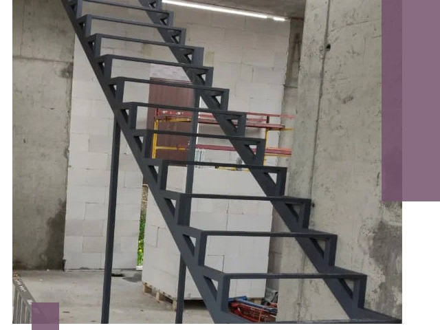 Демонтаж металлических лестниц в Троицке быстро и безопасно