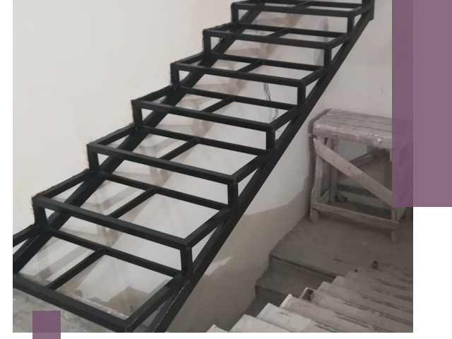 Демонтаж лестниц на металлокаркасе в Троицке: быстрый вывоз и разбор