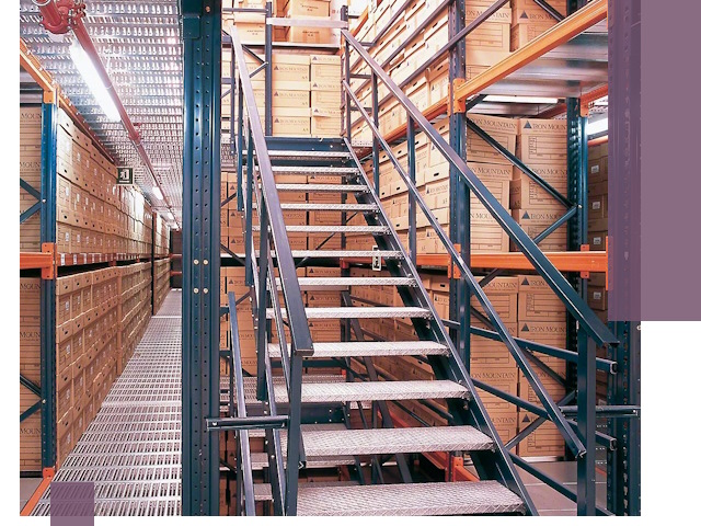 Лестницы складские прочные и безопасные под ключ в Троицке