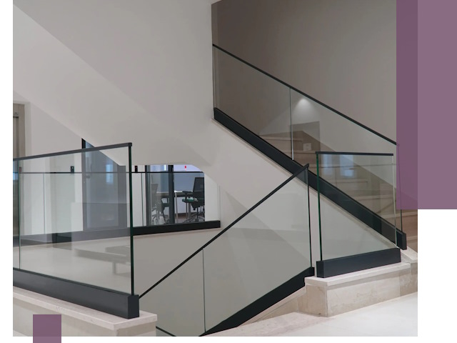 Стеклянные перила премиум-класса с установкой в Троицке