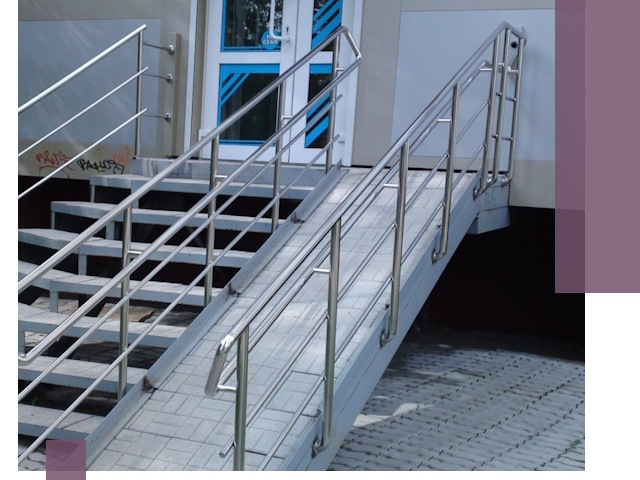 Пандус на крыльцо под ключ в Троицке: монтаж и изготовление