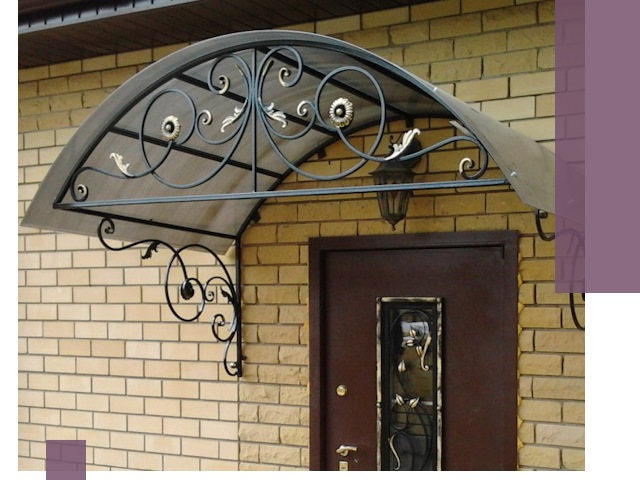 Изготовление козырьков из металла под ключ в Троицке