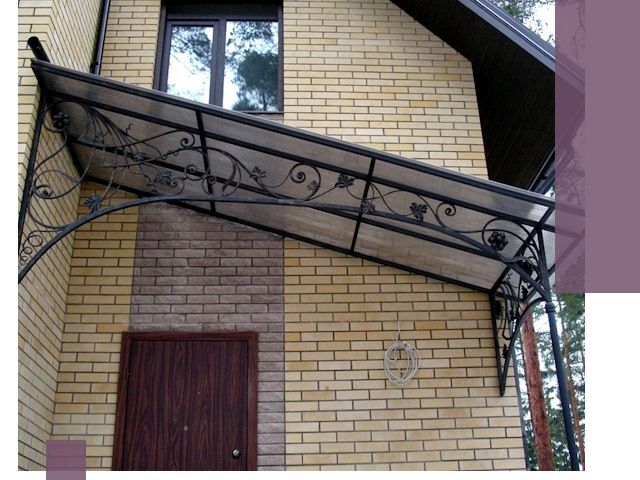 Односкатные козырьки из металла под ключ в Троицке