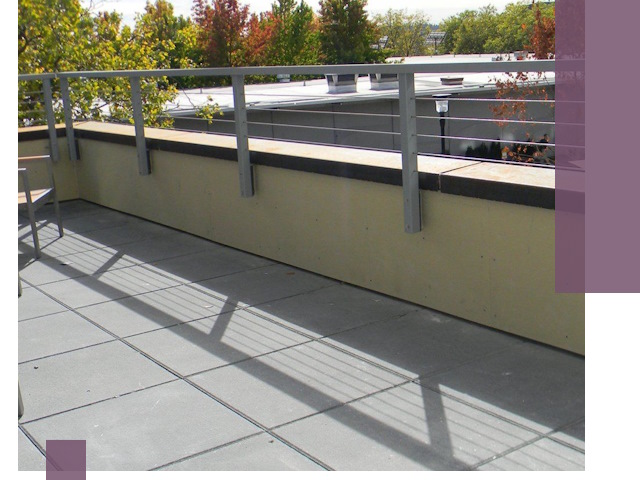 Металлические парапеты под ключ в Троицке: монтаж и изготовление