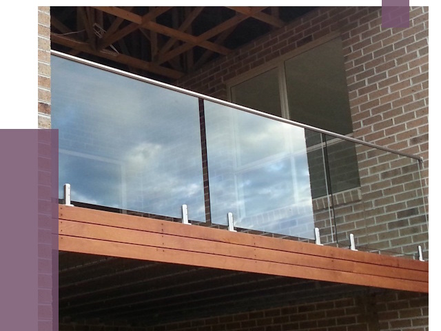 Стеклянные парапеты на крыше и террасе в Троицке от 11600 руб. | ПРОЛЁТ-Трц